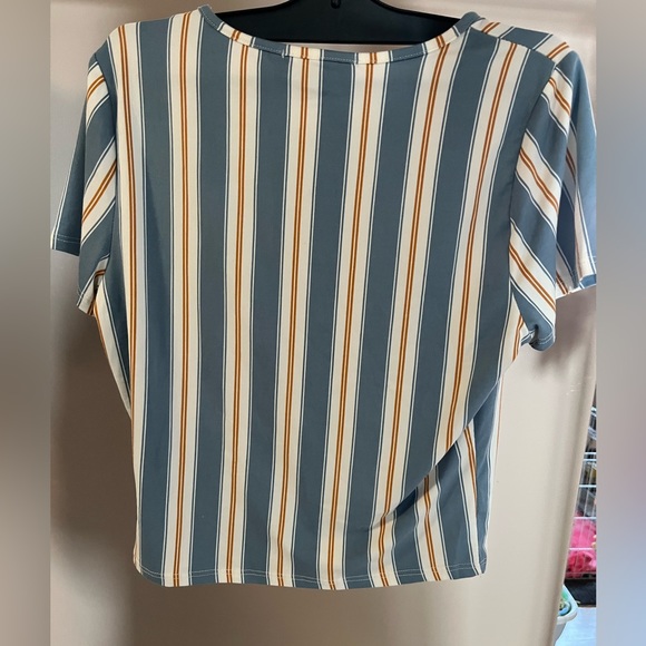 Crop Top - Picture 2 of 2